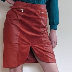 MetroStyle 1990's Genuine Leather Orange Skirt